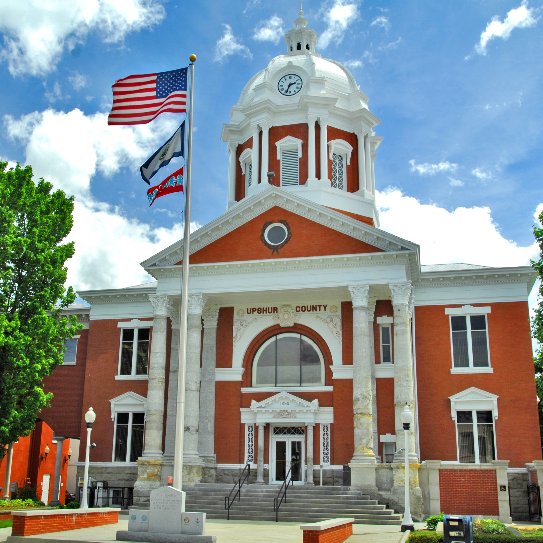 Upshur County Courthouse Exterior