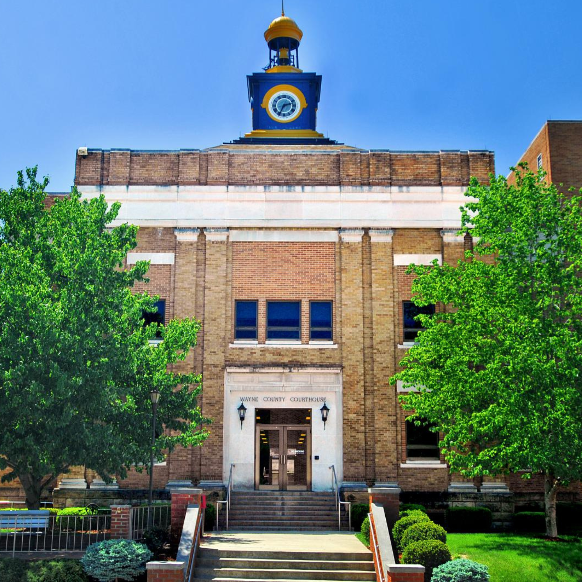 Wayne County Courthouse Exterior